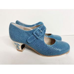 Туфли Begoña Cervera. Модель Tablas. Кожа serpiente. Цвет celeste. Каблук 4,5см с ручной росписью.