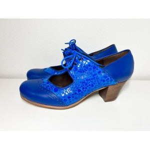 Gallardo. Модель Fatima Cordones. Синяя кожа. Каблук cubano Gallardo. Модель Fatima Cordones. Синяя кожа. Каблук cubano